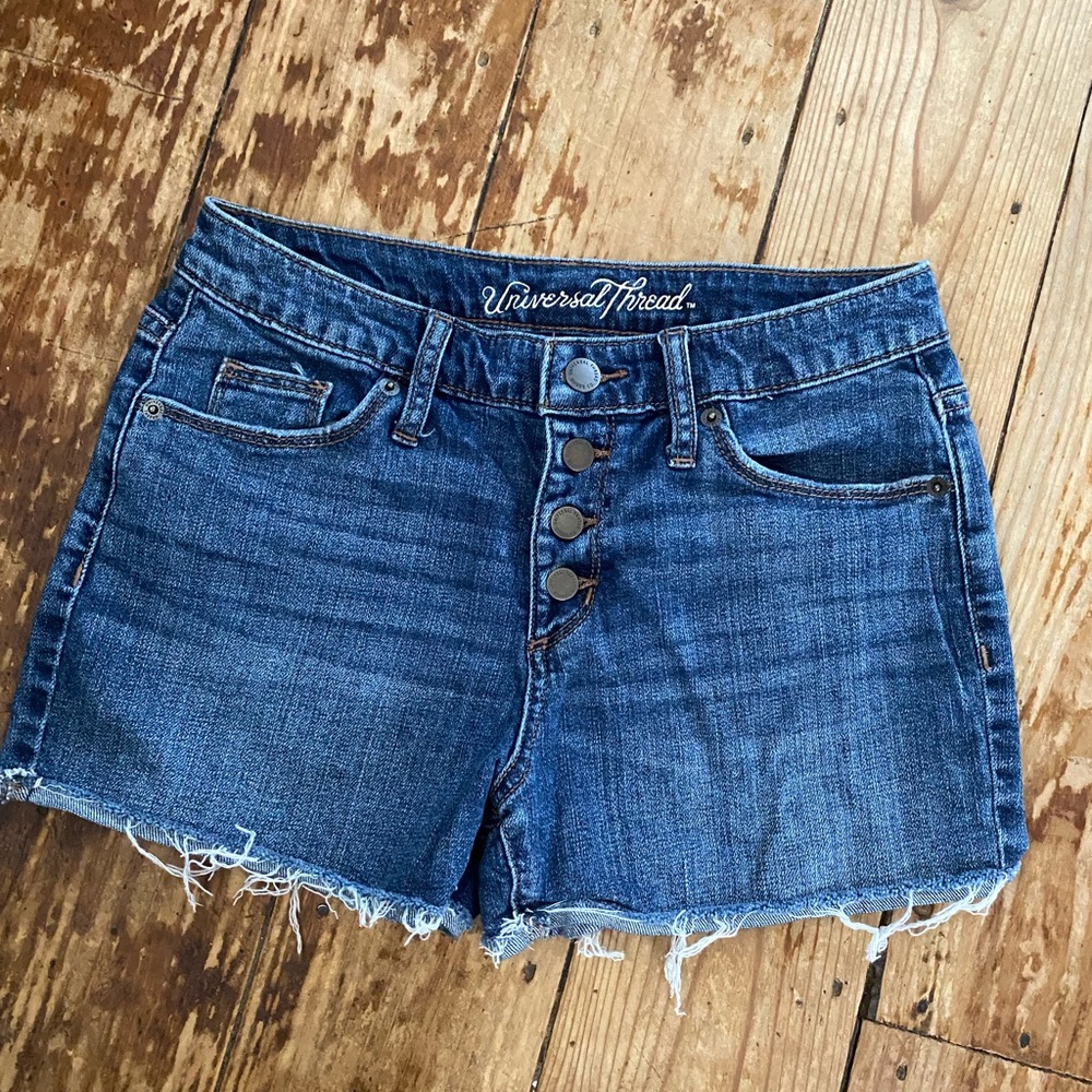 Universal thread high rise shortie size 0/25R